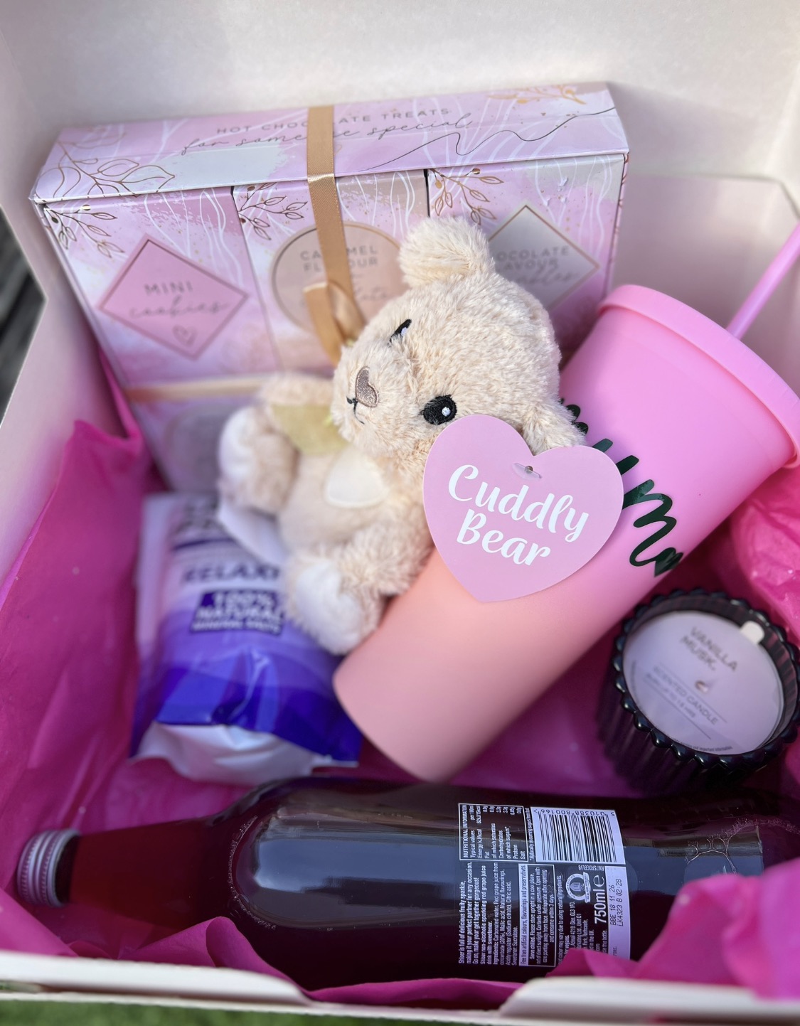 Cuddly Bear pamper gift box
